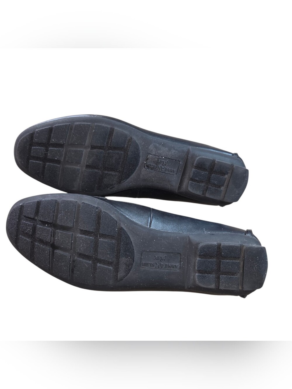 Anne Klein Black Loafers with Silver-Tone Chain Detail - Picture 6 of 6